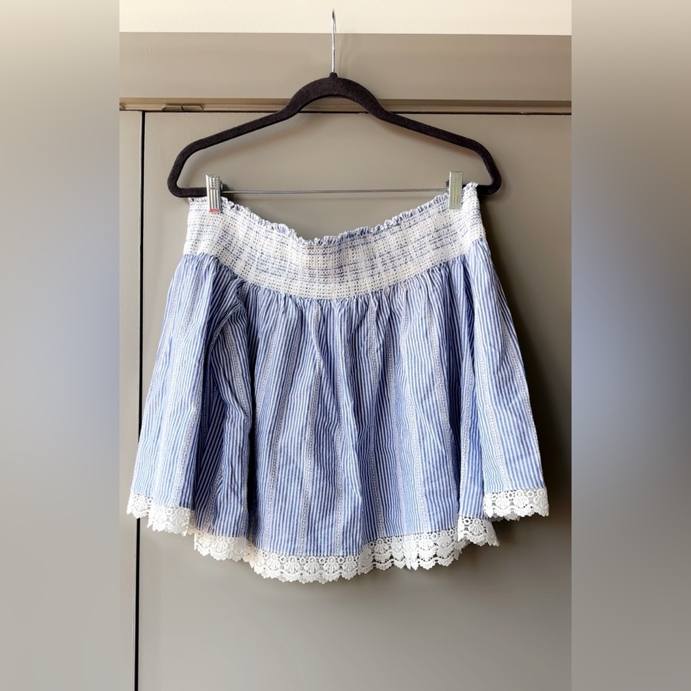NWOT Off the Shoulder Top
